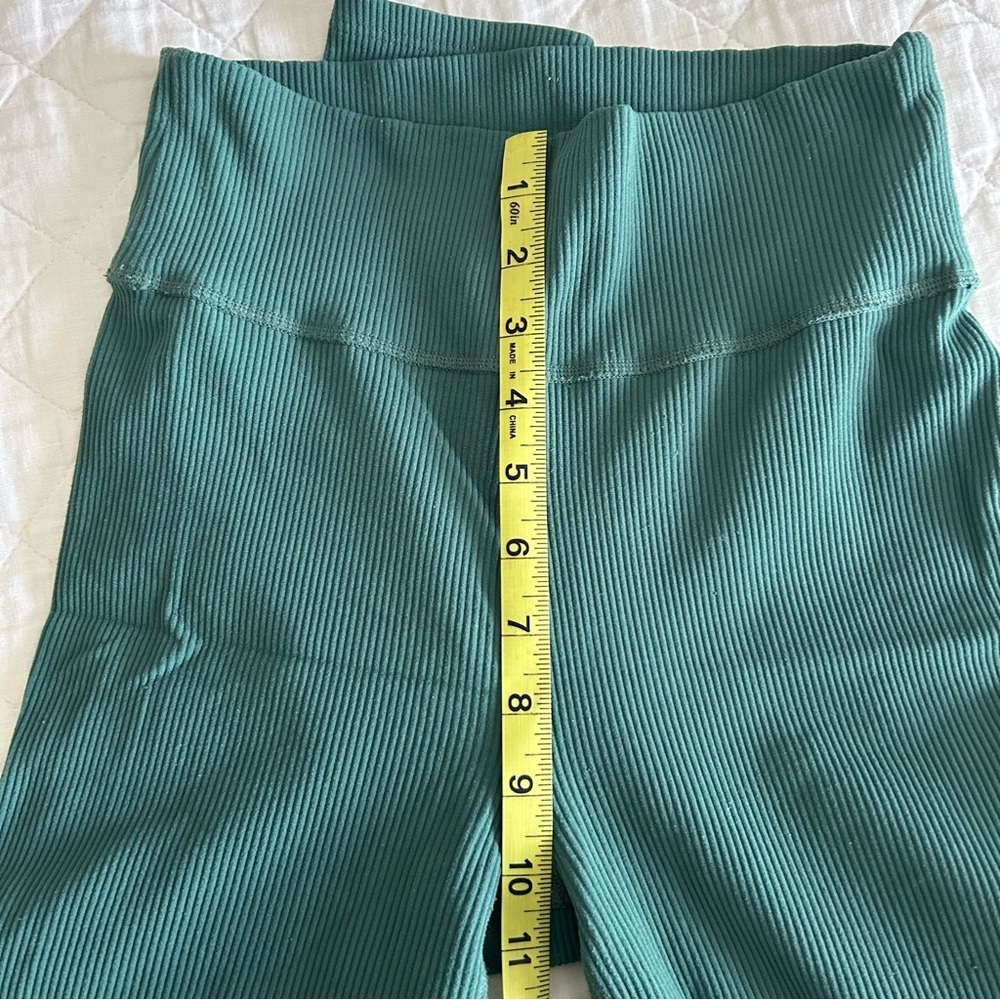 EUC A&F so soft collection ribbed leggings - Picture 2 of 6